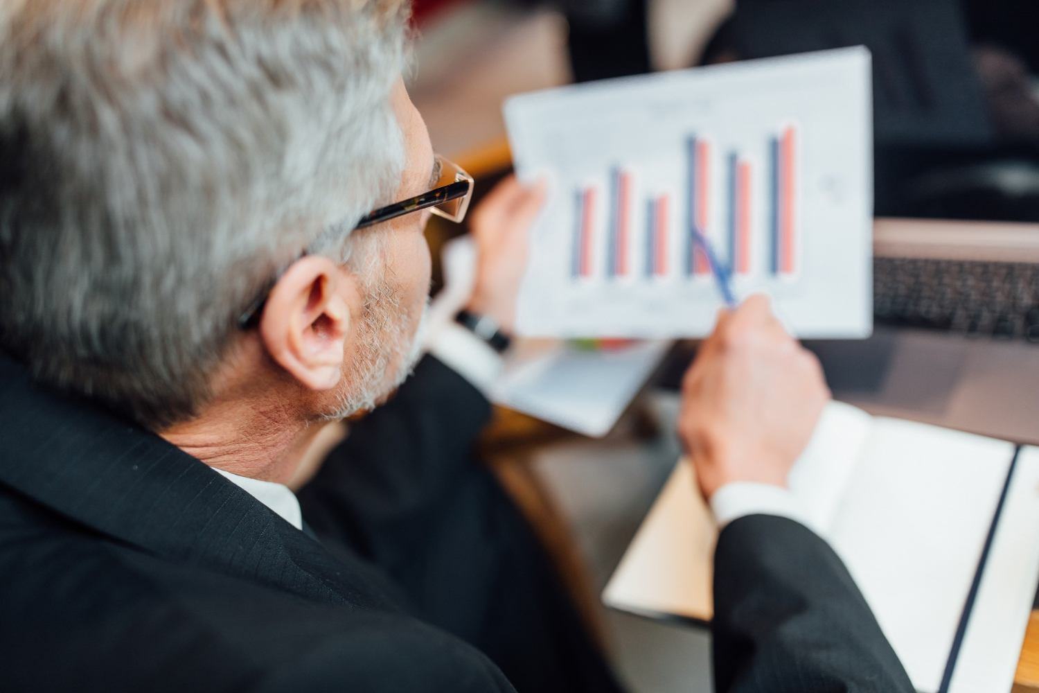 Quantitative Stock Analysis: Methods and Applications